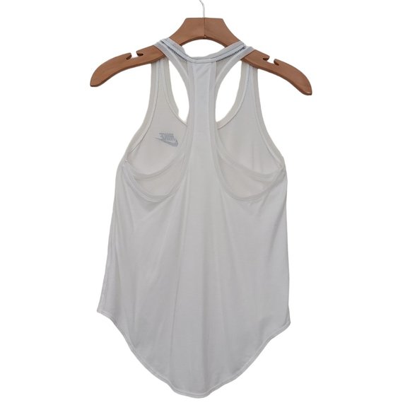 Nike Tank Top Womens XS White Racerback Curvy Hem Lightweight Athletic Gym Yoga - Picture 2 of 9